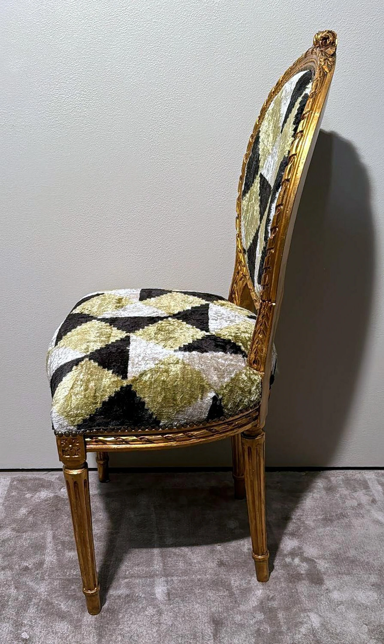 Pair of Louis XVI chairs in wood and Ikat velvet, 19th century 11