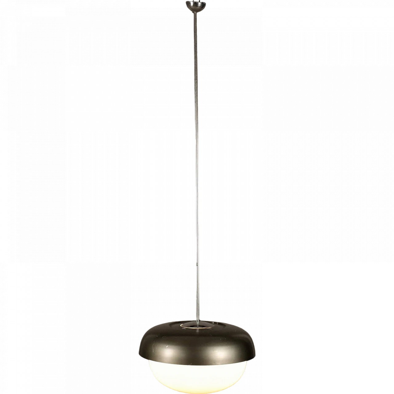 Lampadario in alluminio con diffusore in vetro opalino, anni '60 10