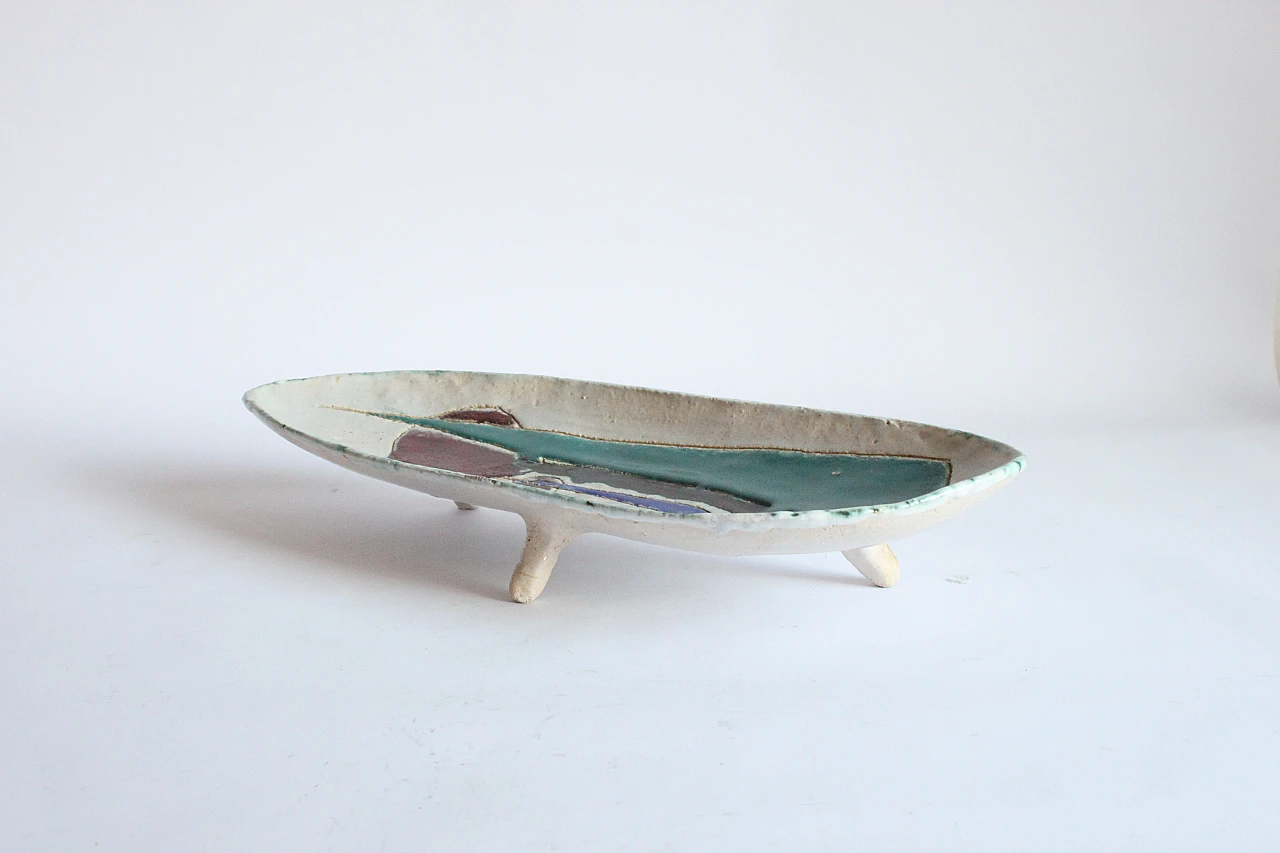 Footed ceramic bowl by Hugo de Putter and Victoria Blansaert for Hugri 4