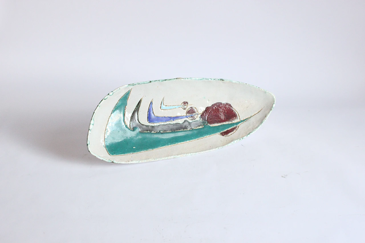 Footed ceramic bowl by Hugo de Putter and Victoria Blansaert for Hugri 19