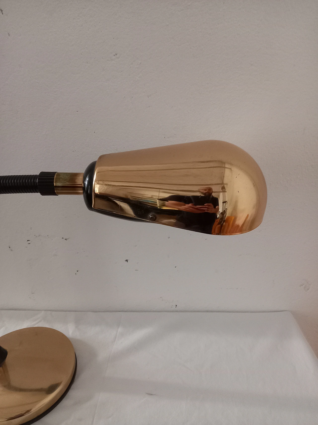 Golden metal desk lamp 4