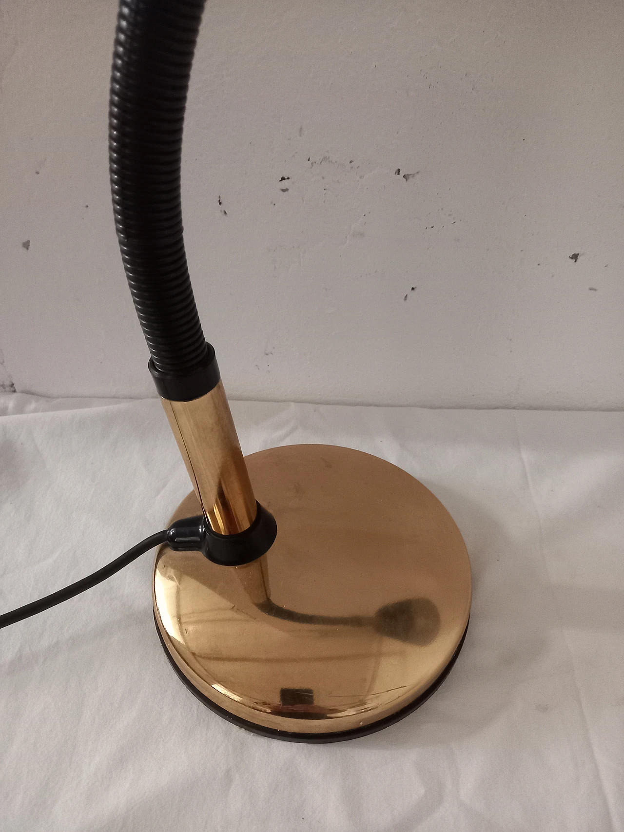 Golden metal desk lamp 6