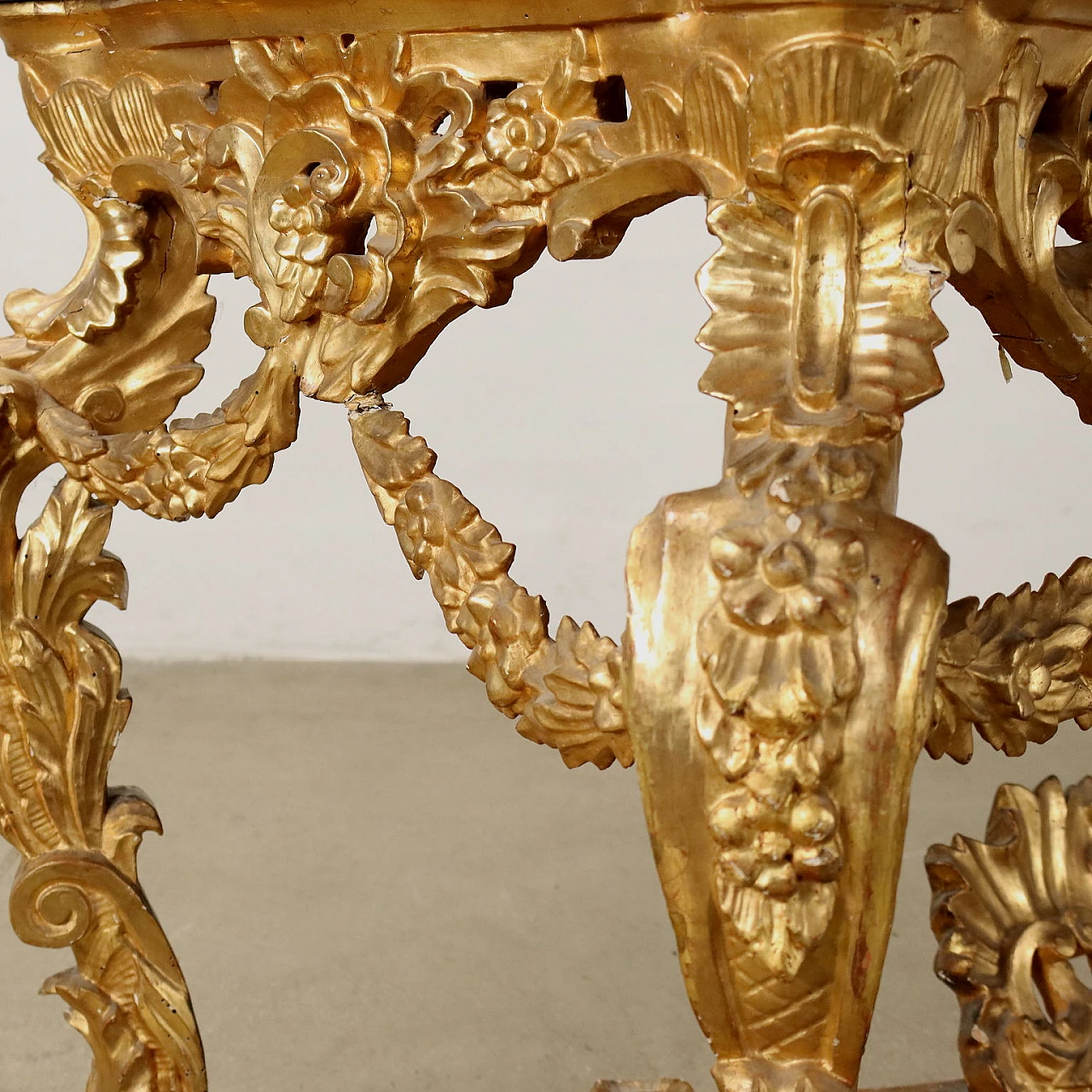 Eclectic gilded linden console table with marble top, 19th century 4