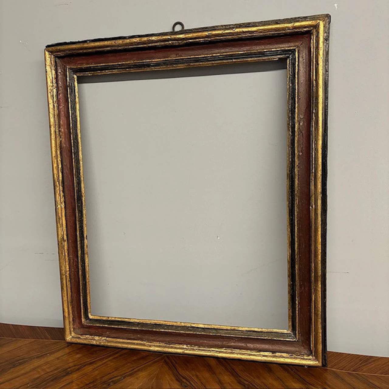 Painted frame in carved and lacquered wood, '600 1