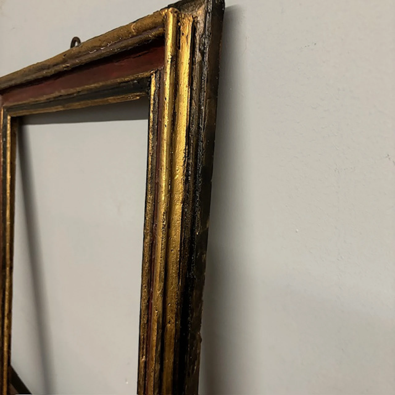 Painted frame in carved and lacquered wood, '600 16