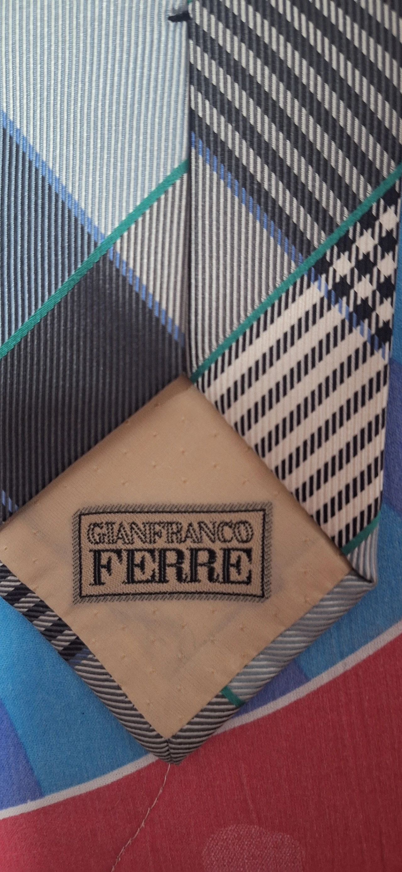 Series of vintage ties signed Krizia, Ferragamo, YSL, '900 6