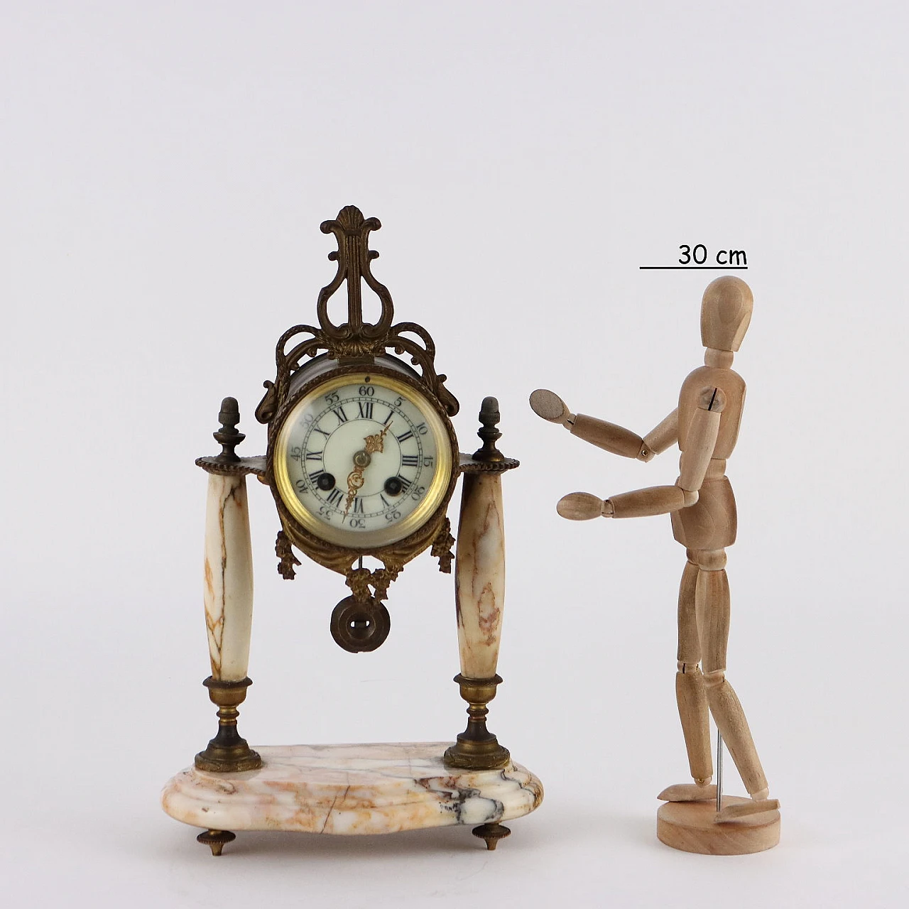 Marble and gilded bronze table clock, late 19th century 2