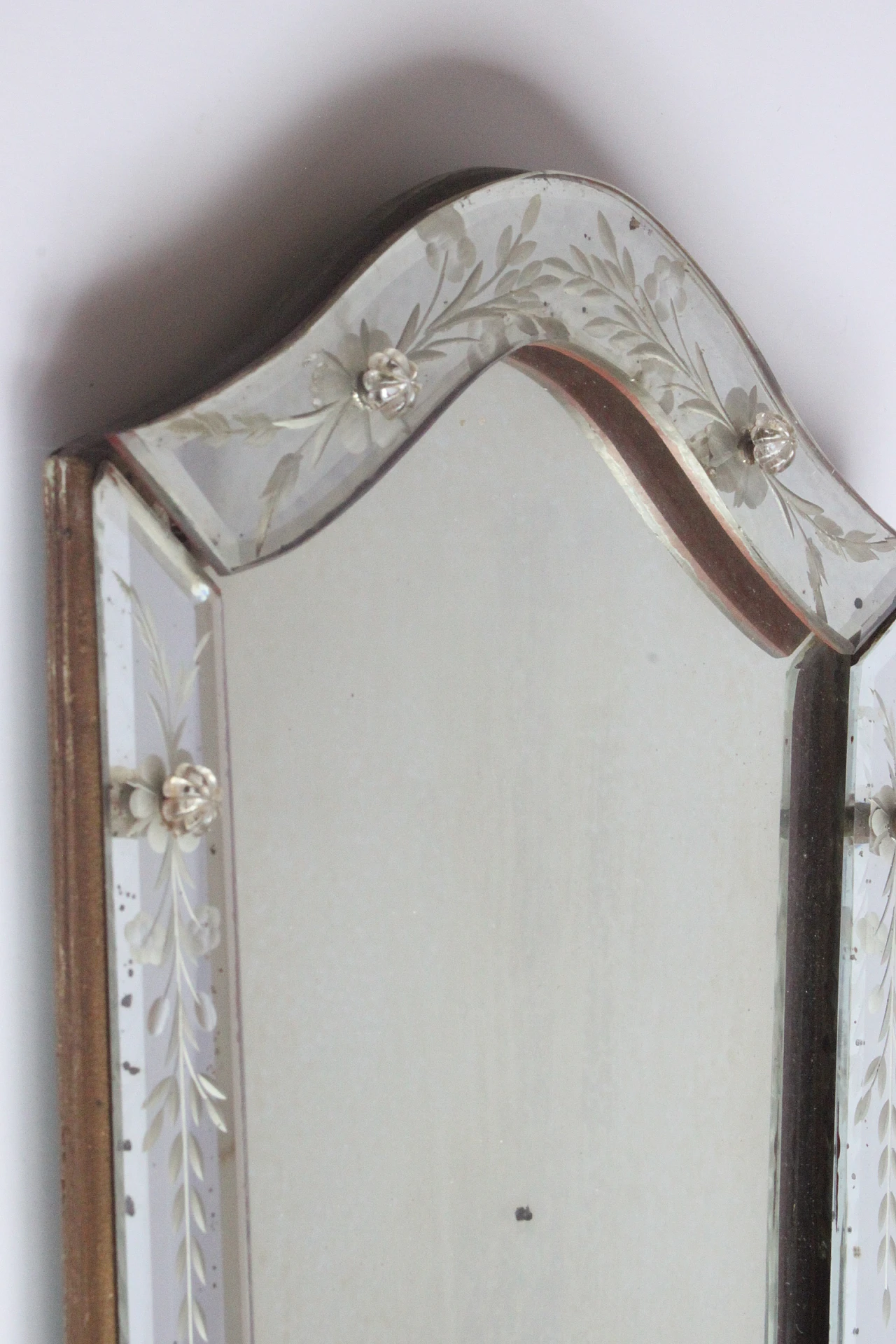 Etched Venetian glass mirror with rosettes, 30s 8