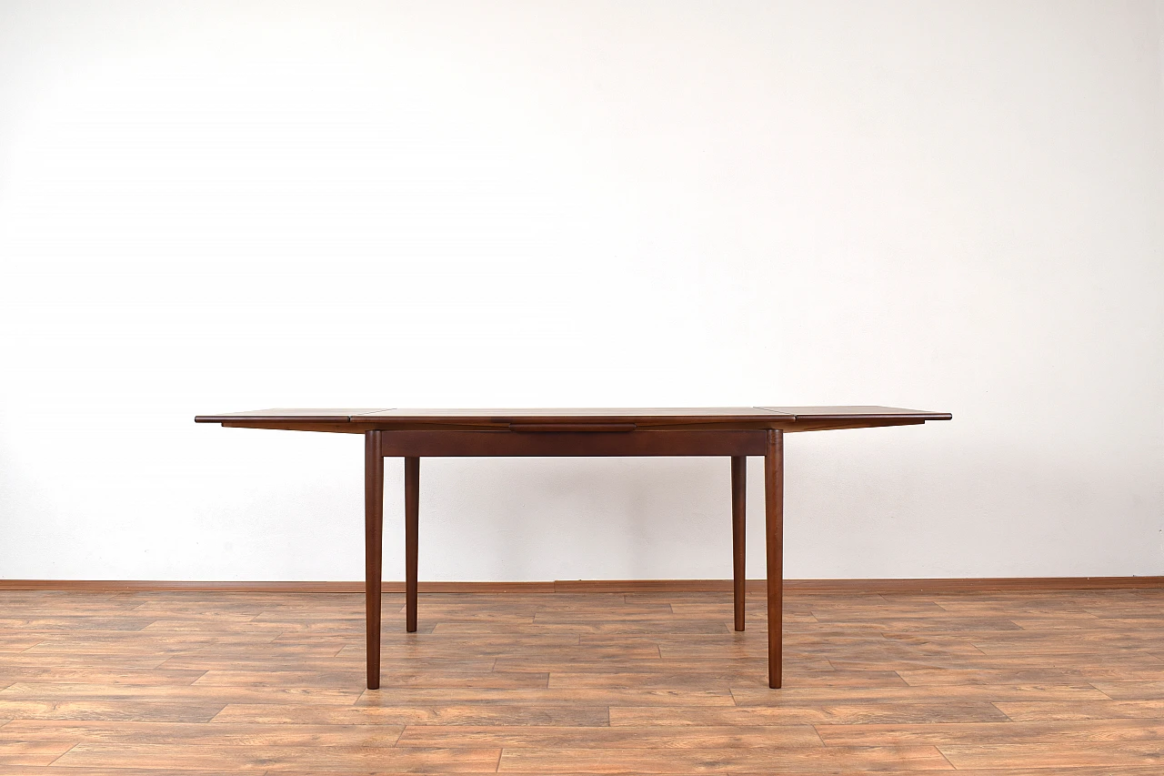 Danish walnut extendable dining table, 1960s 4