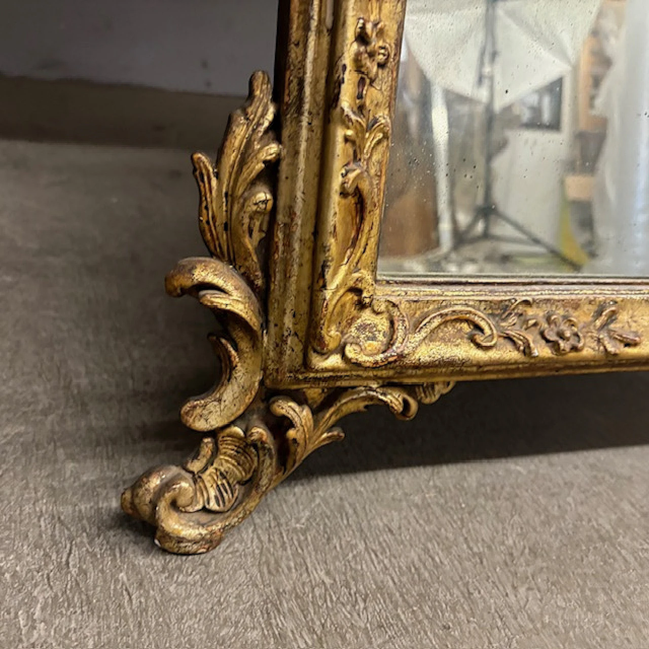 Gilded carved mirror in Louis XVI style, end of the 19th century, 5