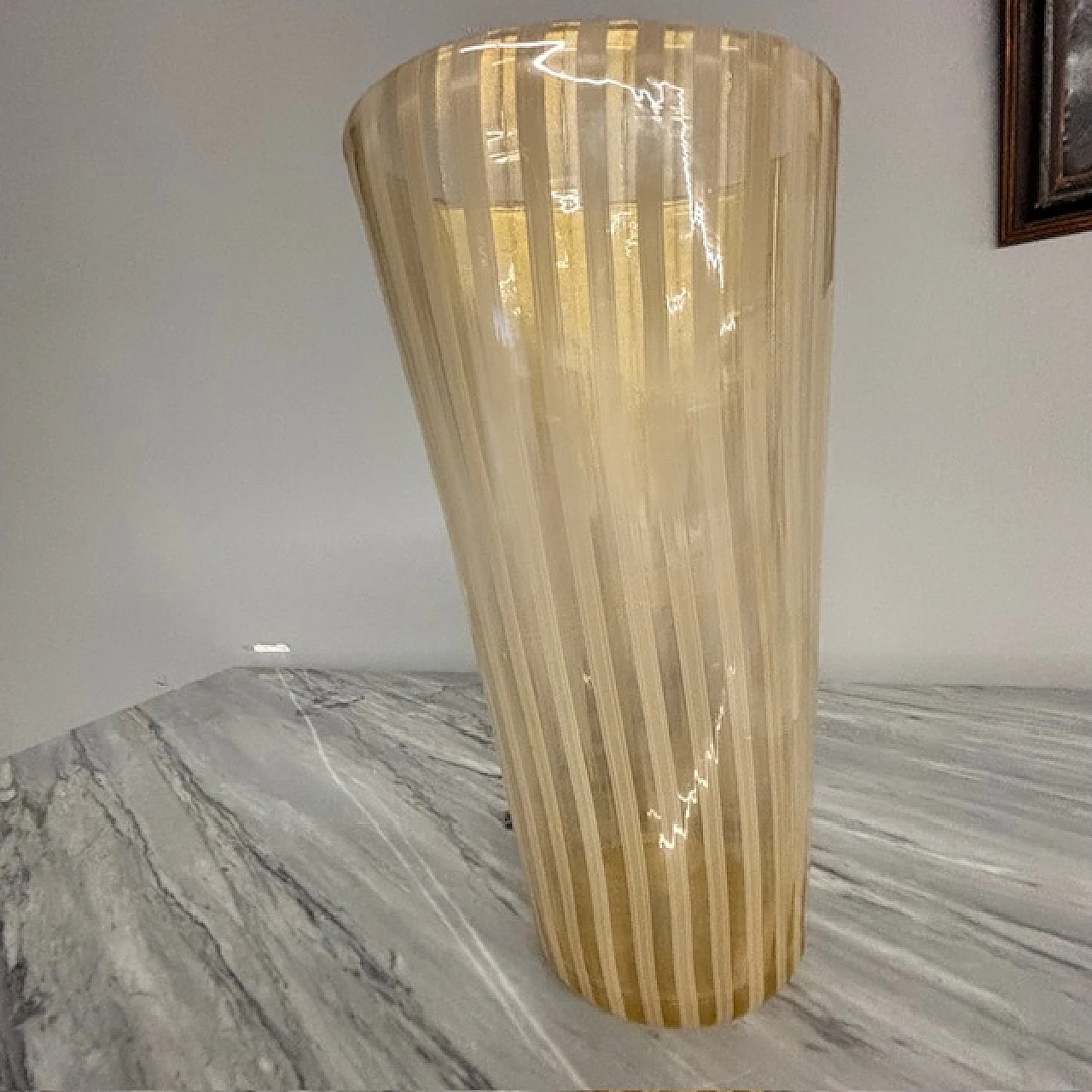 Barovier e Toso vase in milk glass and gold, Murano, 1970s 1