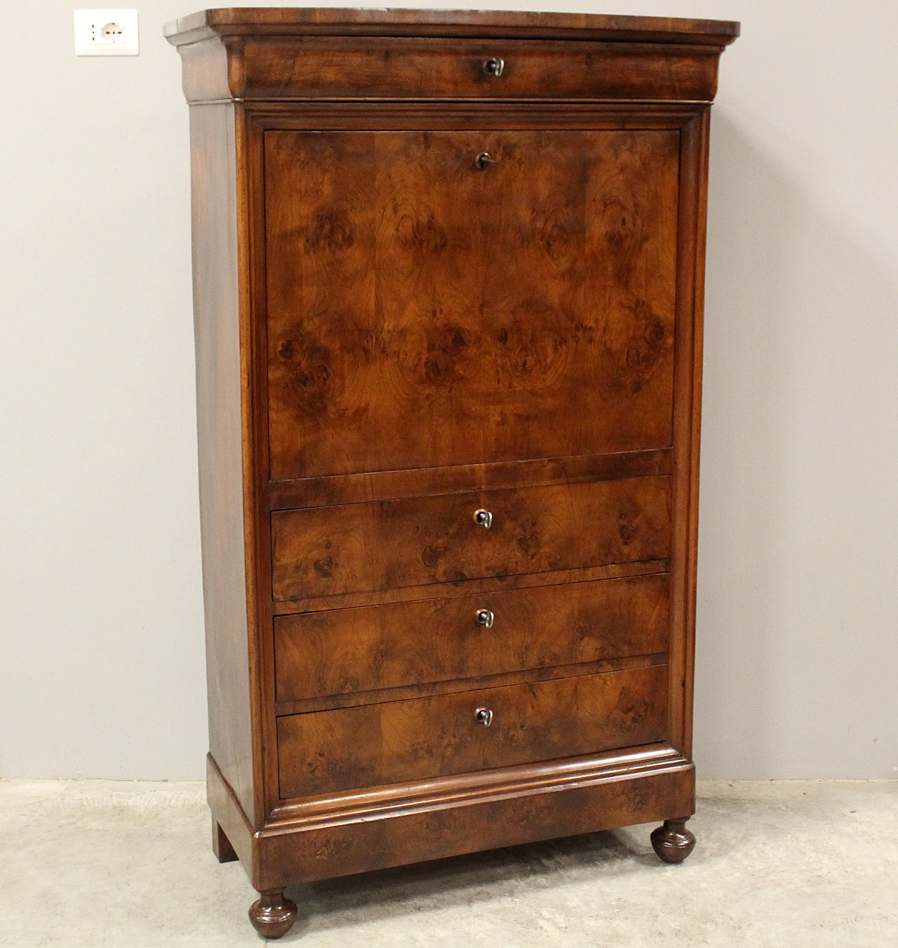 Louis Philippe solid and panelled walnut secretaire, mid-19th century 6