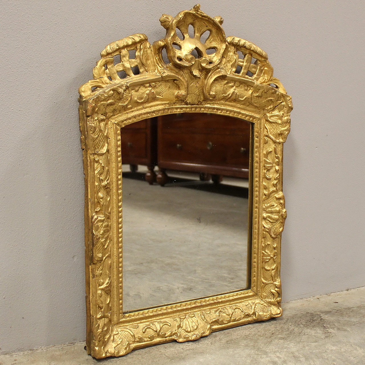 Louis XV mirror in gilded wood, second half of the 18th century 2