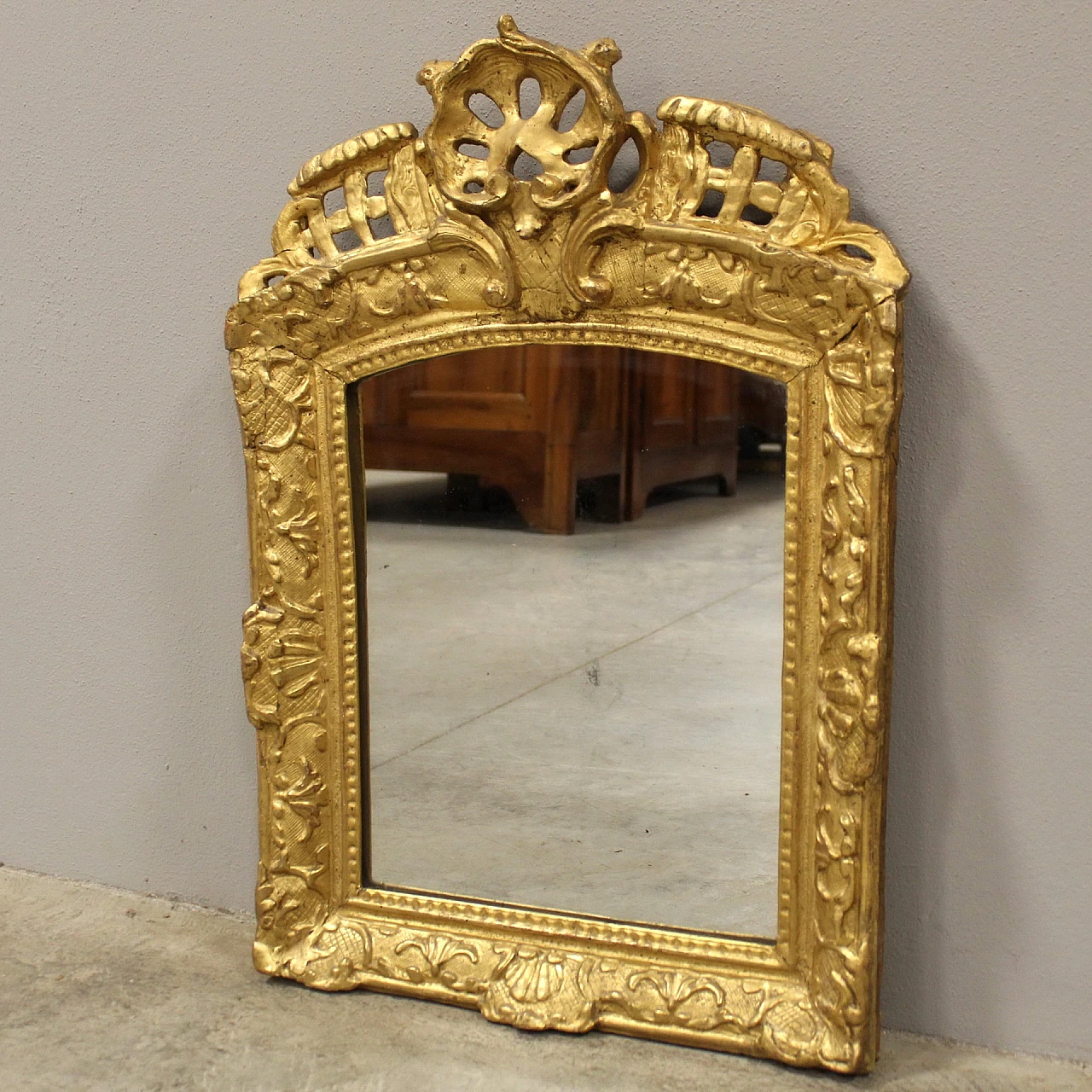 Louis XV mirror in gilded wood, second half of the 18th century 3