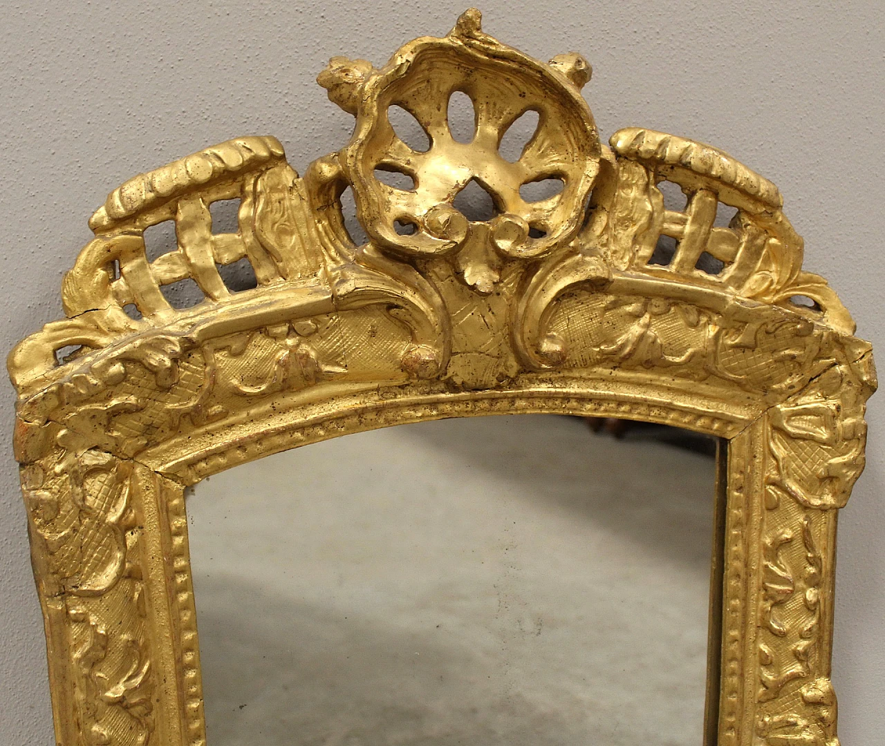 Louis XV mirror in gilded wood, second half of the 18th century 8