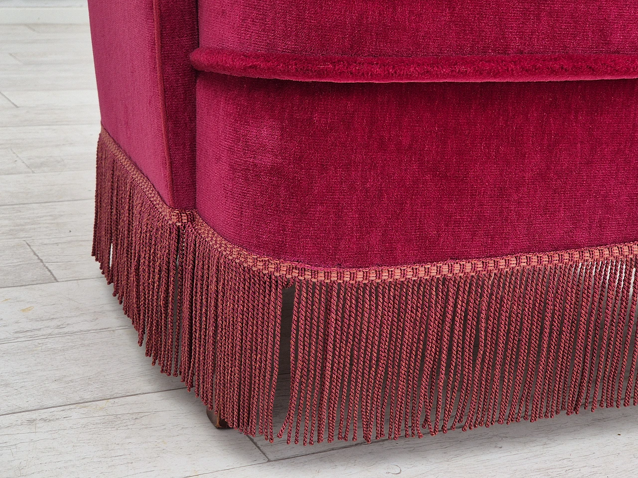 Red velvet danish armchair with fringe, 70s 8