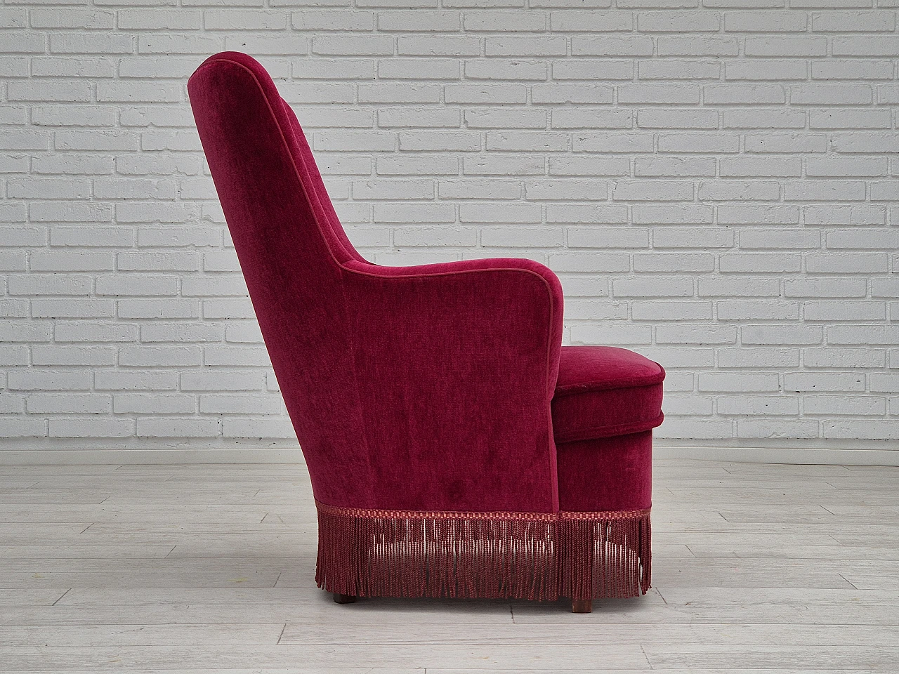 Red velvet danish armchair with fringe, 70s 9