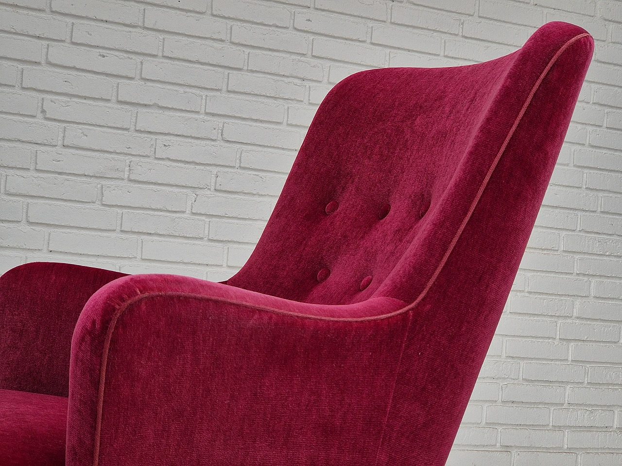 Red velvet danish armchair with fringe, 70s 14