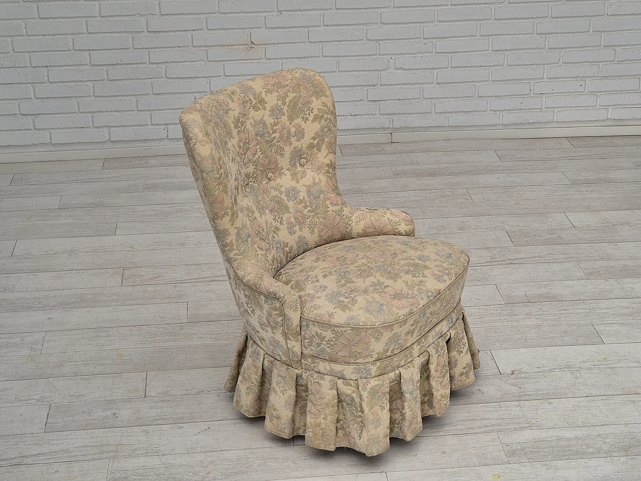 Danish flowery armchair, 1970s 3