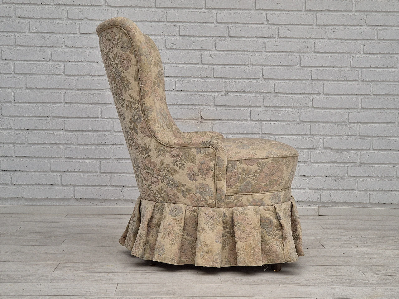 Danish flowery armchair, 1970s 10