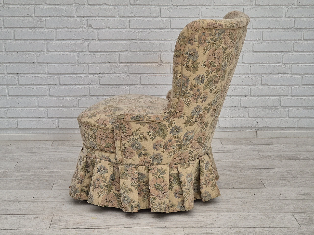 Danish flowery armchair, 1970s 13