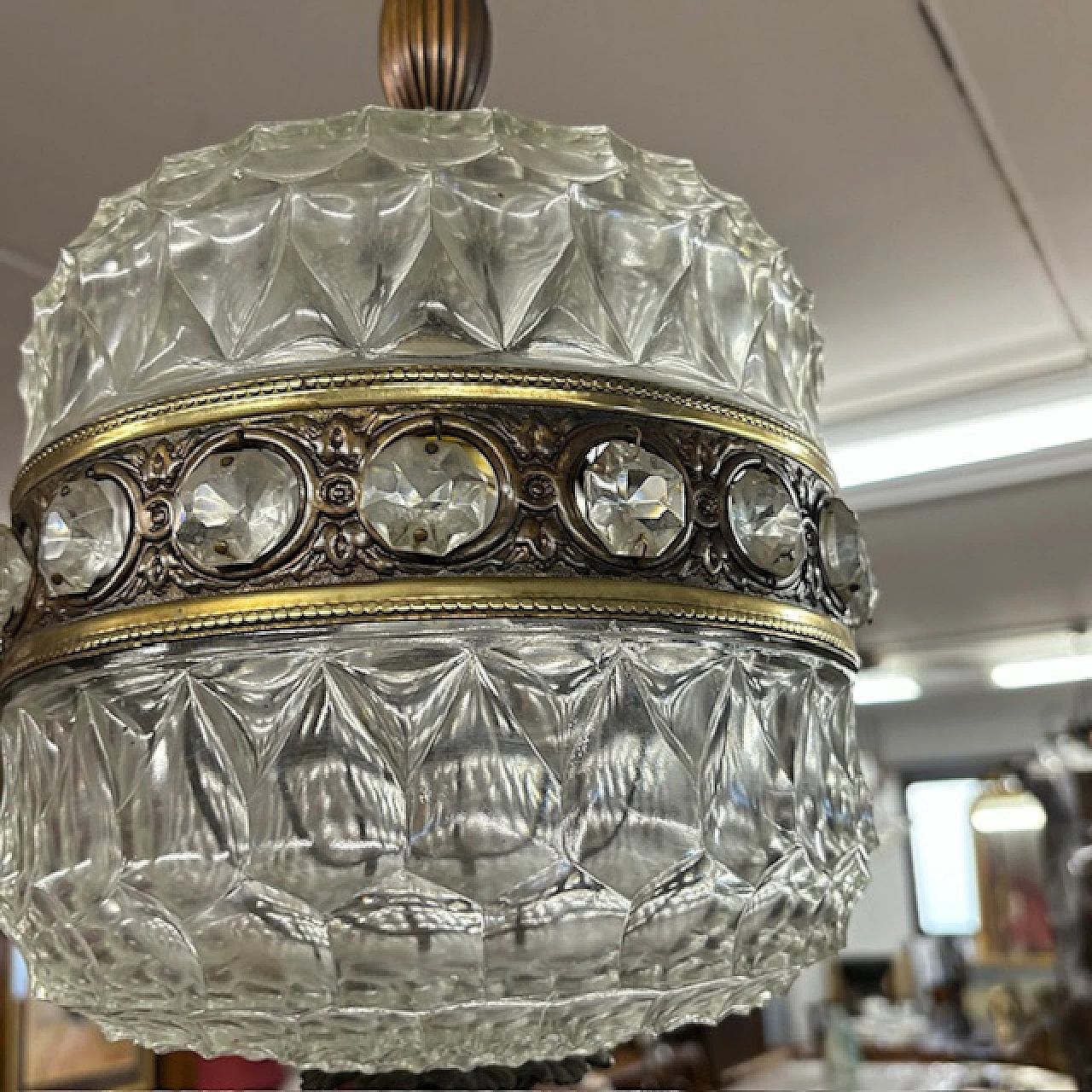 Pendant chandelier in glass and brass, 60s 4