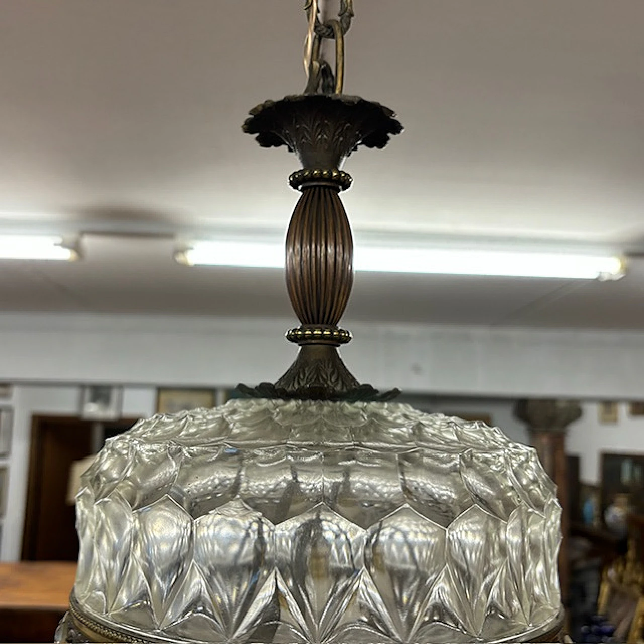 Pendant chandelier in glass and brass, 60s 9