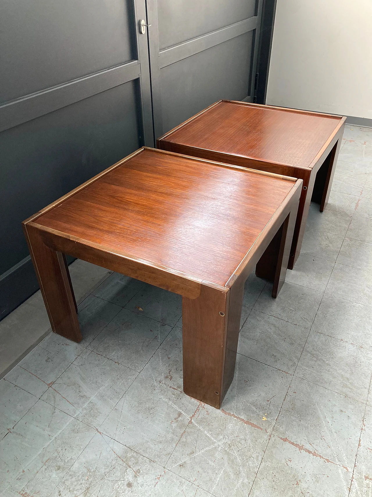 Pair of walnut tables by Tobia Scarpa for Cassina, 1960s 5