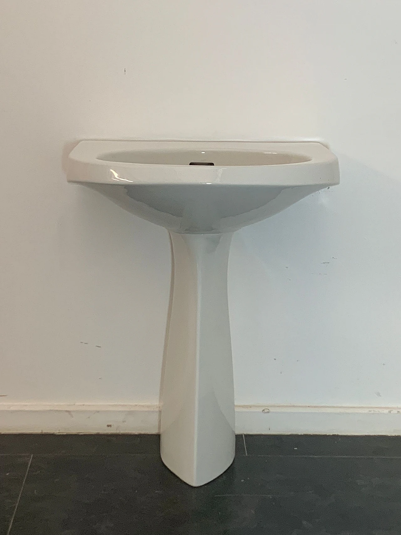 Gio Ponti washbasin with pedestal for Ideal Standard, 1960s 7