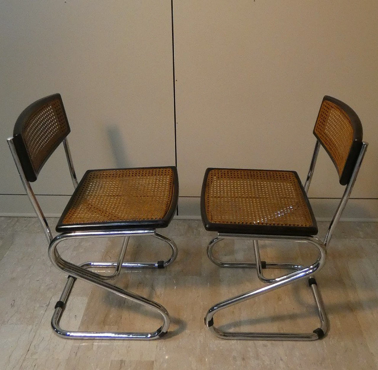 4 Vienna straw and steel chairs, 1970s 5