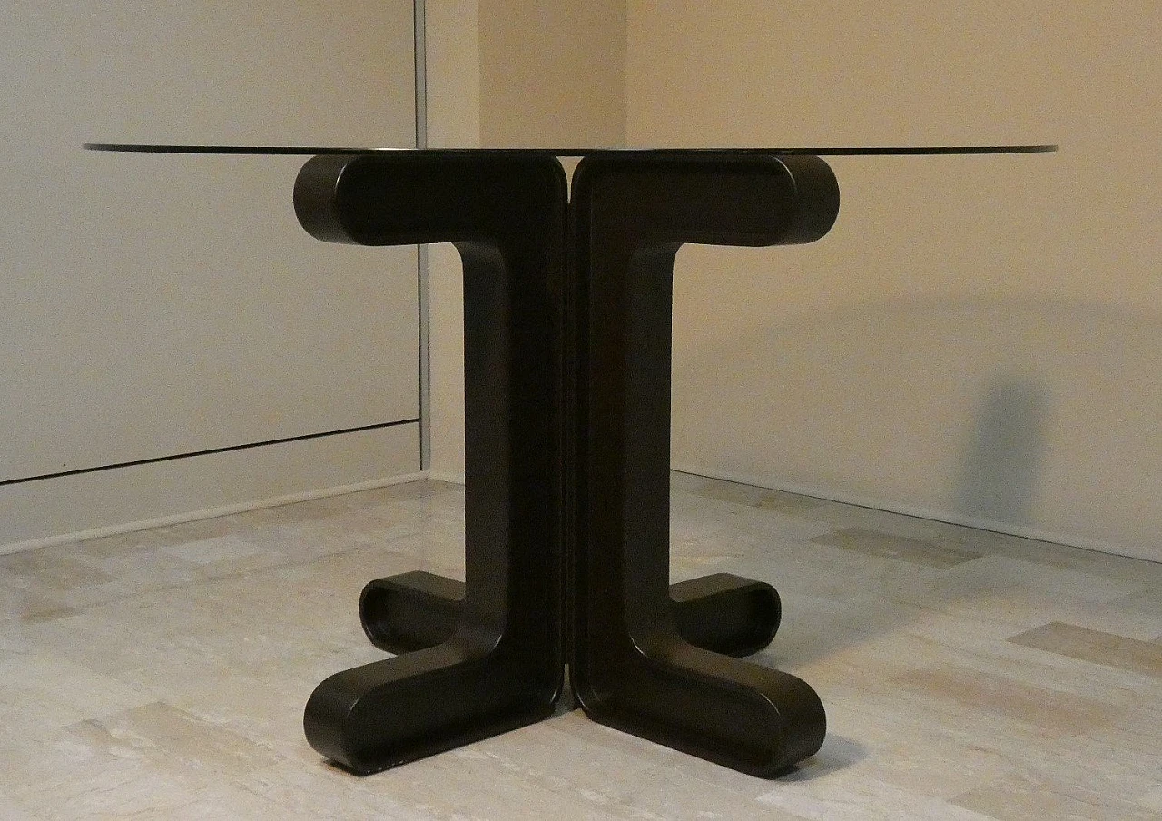 Round table with polycarbonate base and glass top, 1970s 2