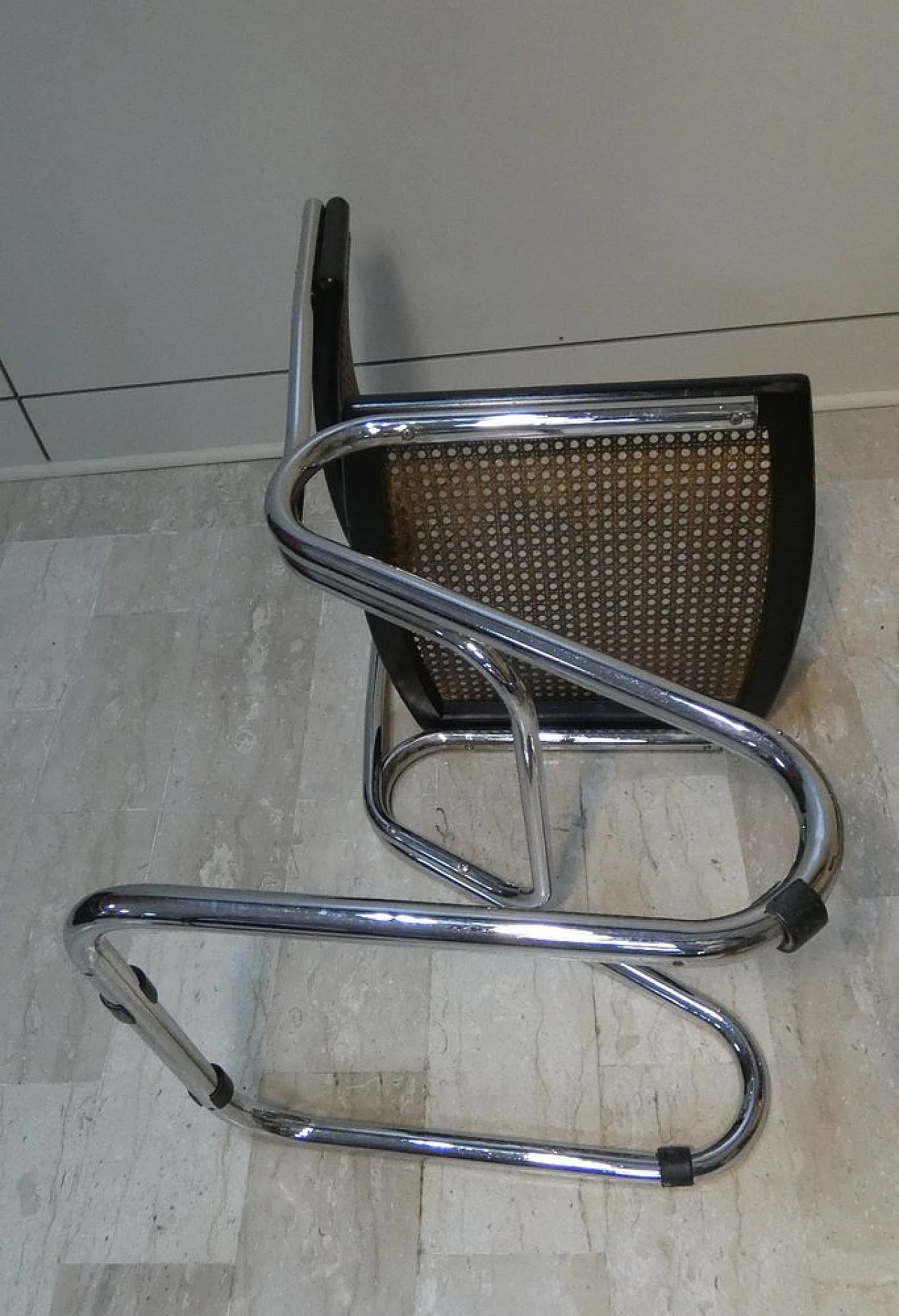 Glass table with 4 Vienna straw and steel chairs, 1970s 13