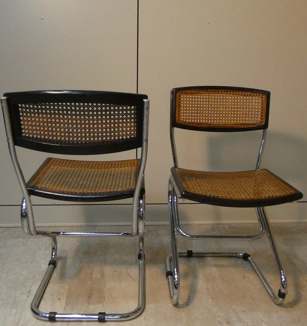 Glass table with 4 Vienna straw and steel chairs, 1970s 17