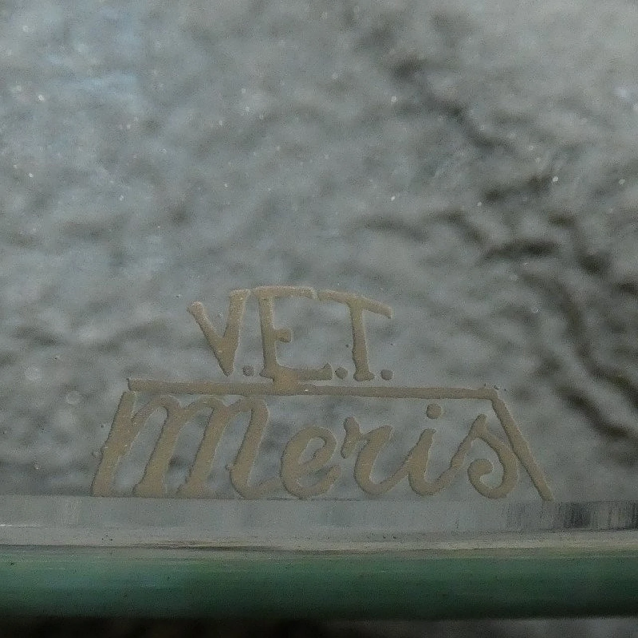 Glass table with 4 Vienna straw and steel chairs, 1970s 24