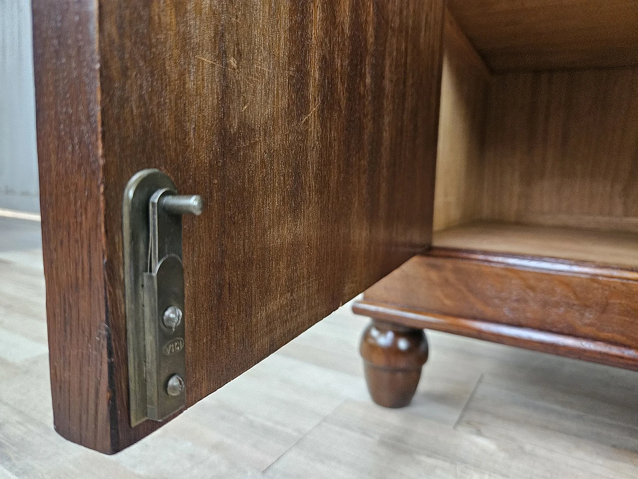 Art Deco Oak Living Room Sideboard, 1940s 22