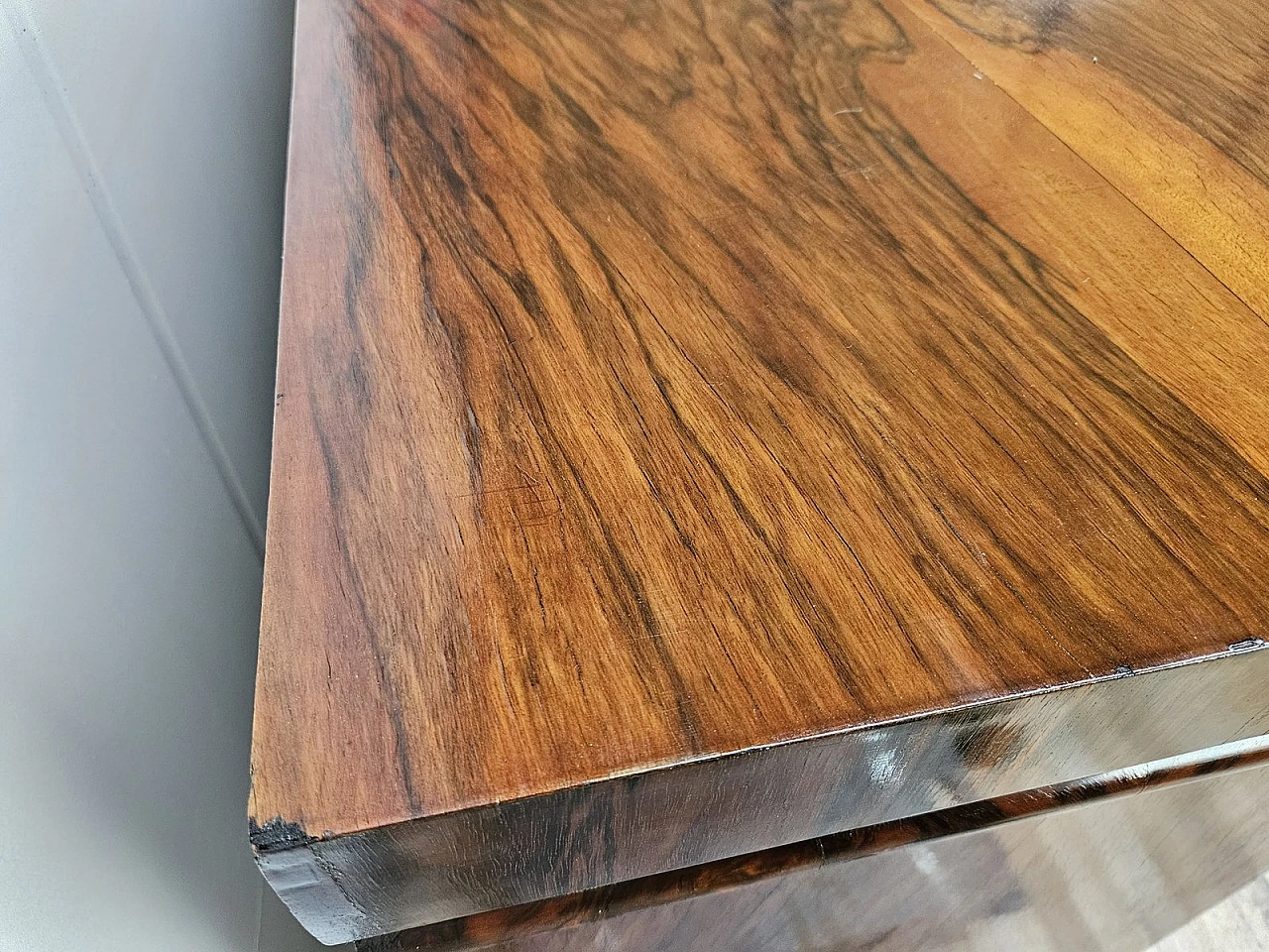 Art Deco Venetian Sideboard in Walnut Root by Levi Minzi, Padua, 1940s 14