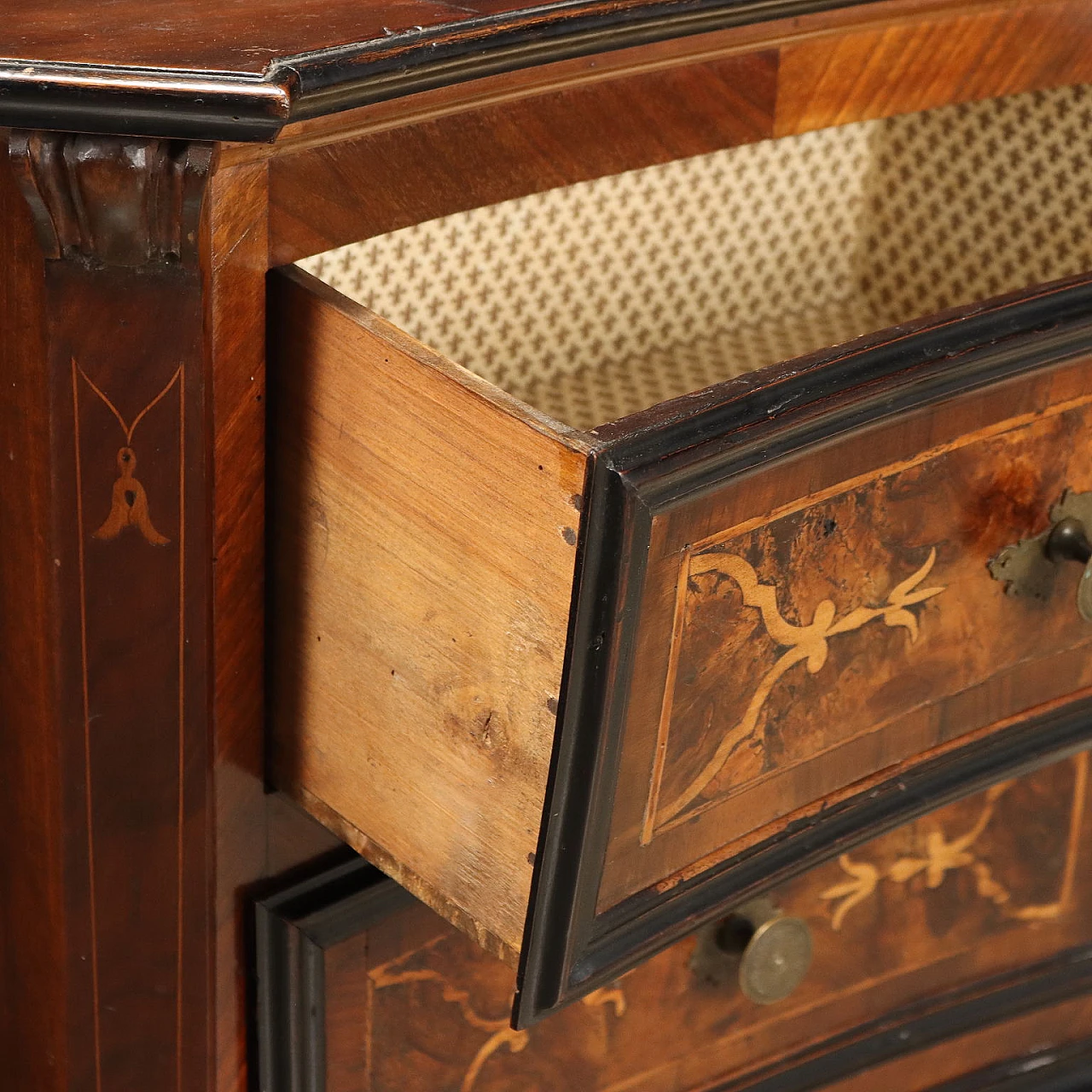 Baroque bedside table in walnut and poplar, '700 3