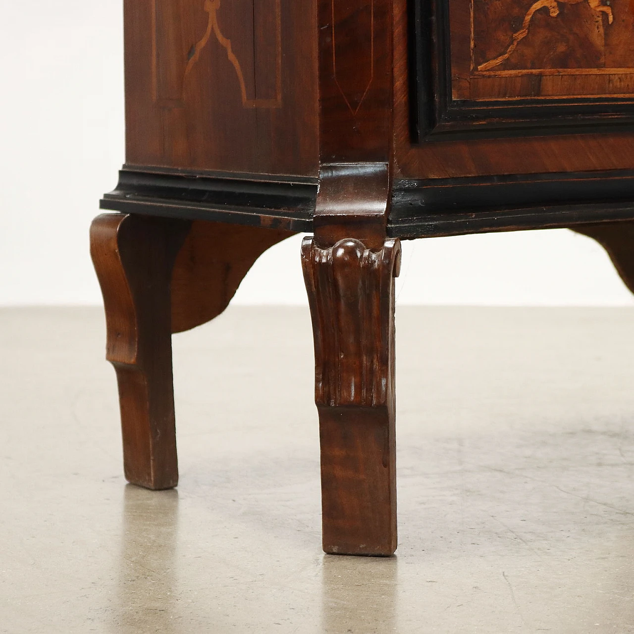 Baroque bedside table in walnut and poplar, '700 7