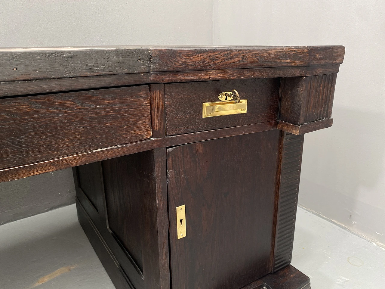 Early 20th Century Viennese Secession oak writing desk 11