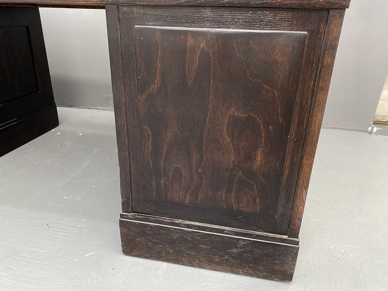 Early 20th Century Viennese Secession oak writing desk 34