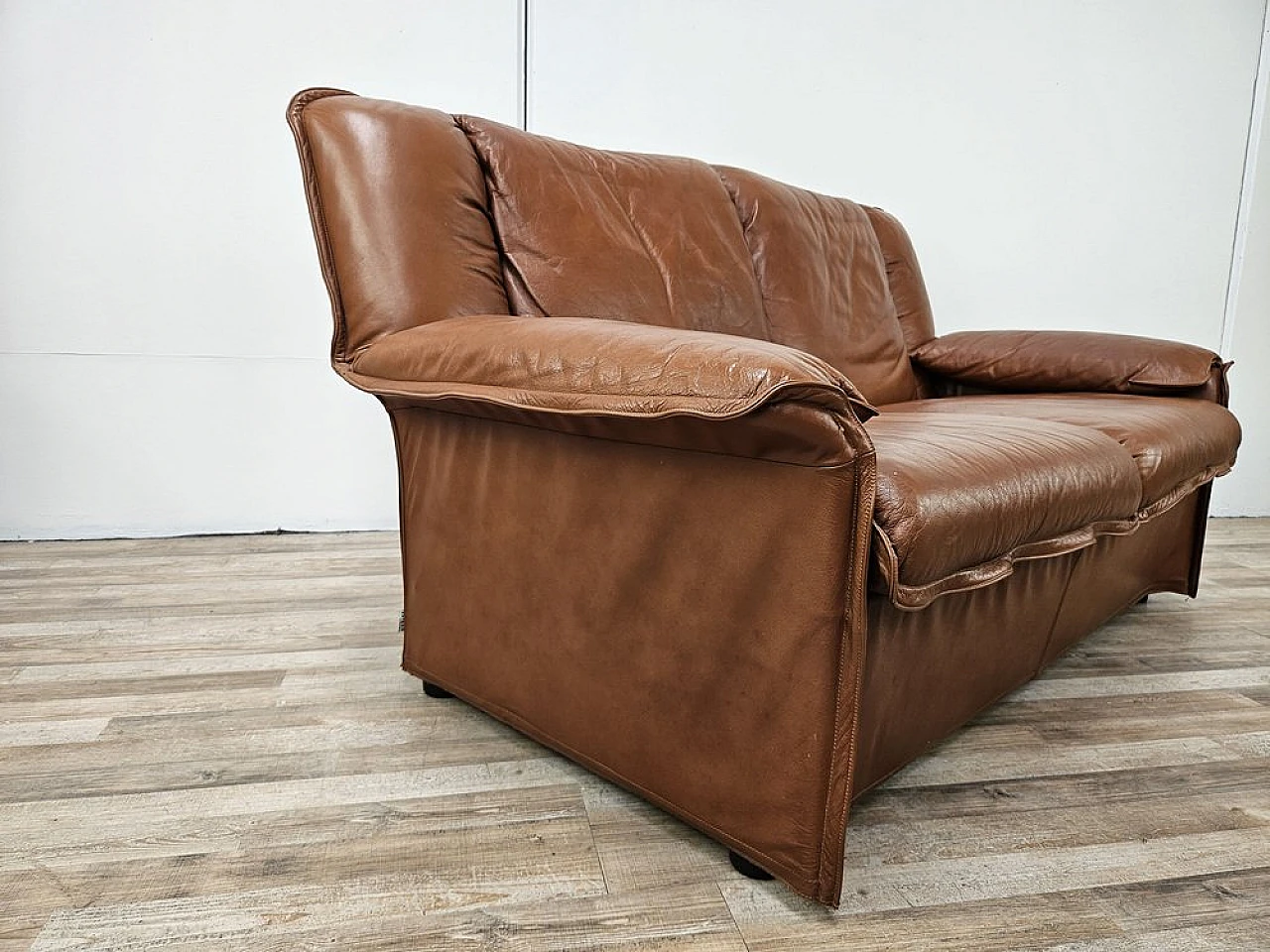 Leather sofa by Estasis Milano, 1970s 3