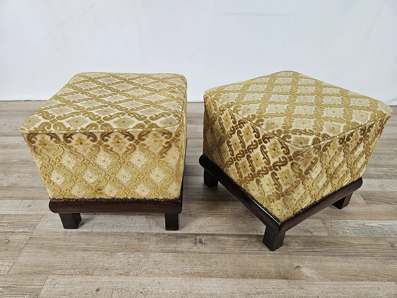 Pair of Art Deco poufs in Upholstered Walnut, 1930s 1