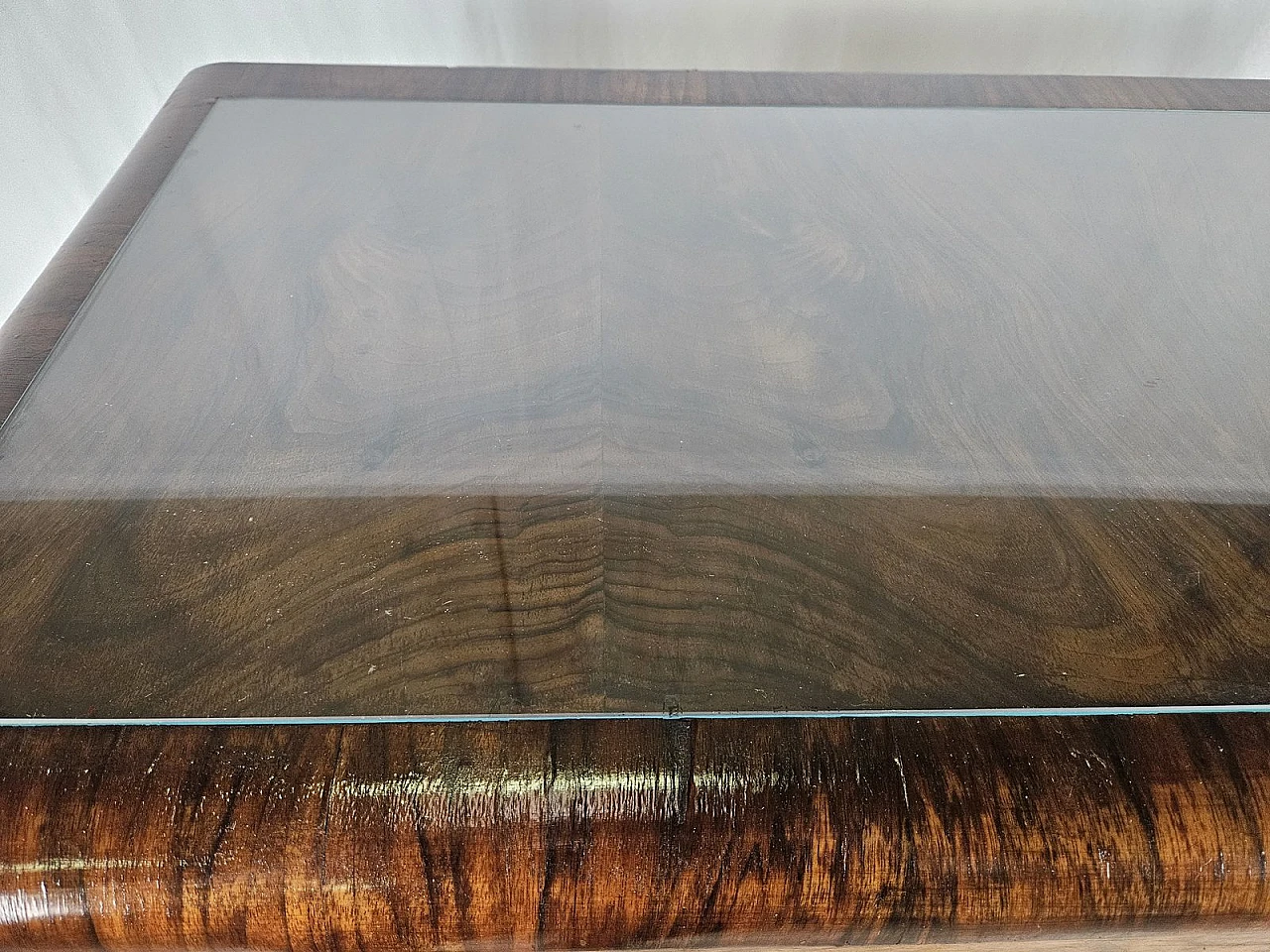 Walnut-root sideboard with internal drawers, 1930s 6