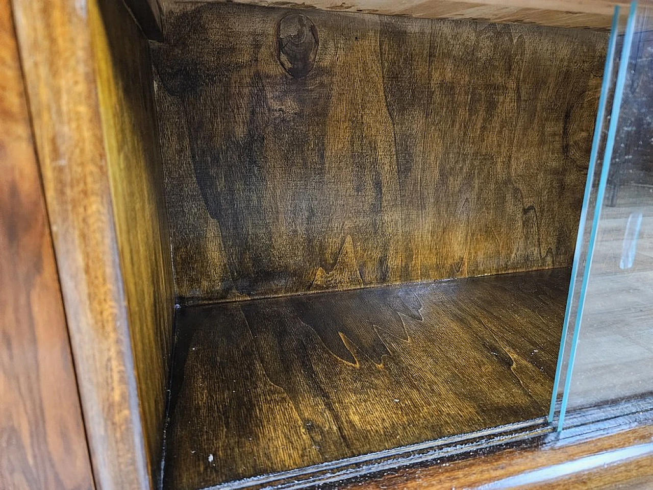 Art Deco dressing table in walnut with sliding glass, 1940s 19