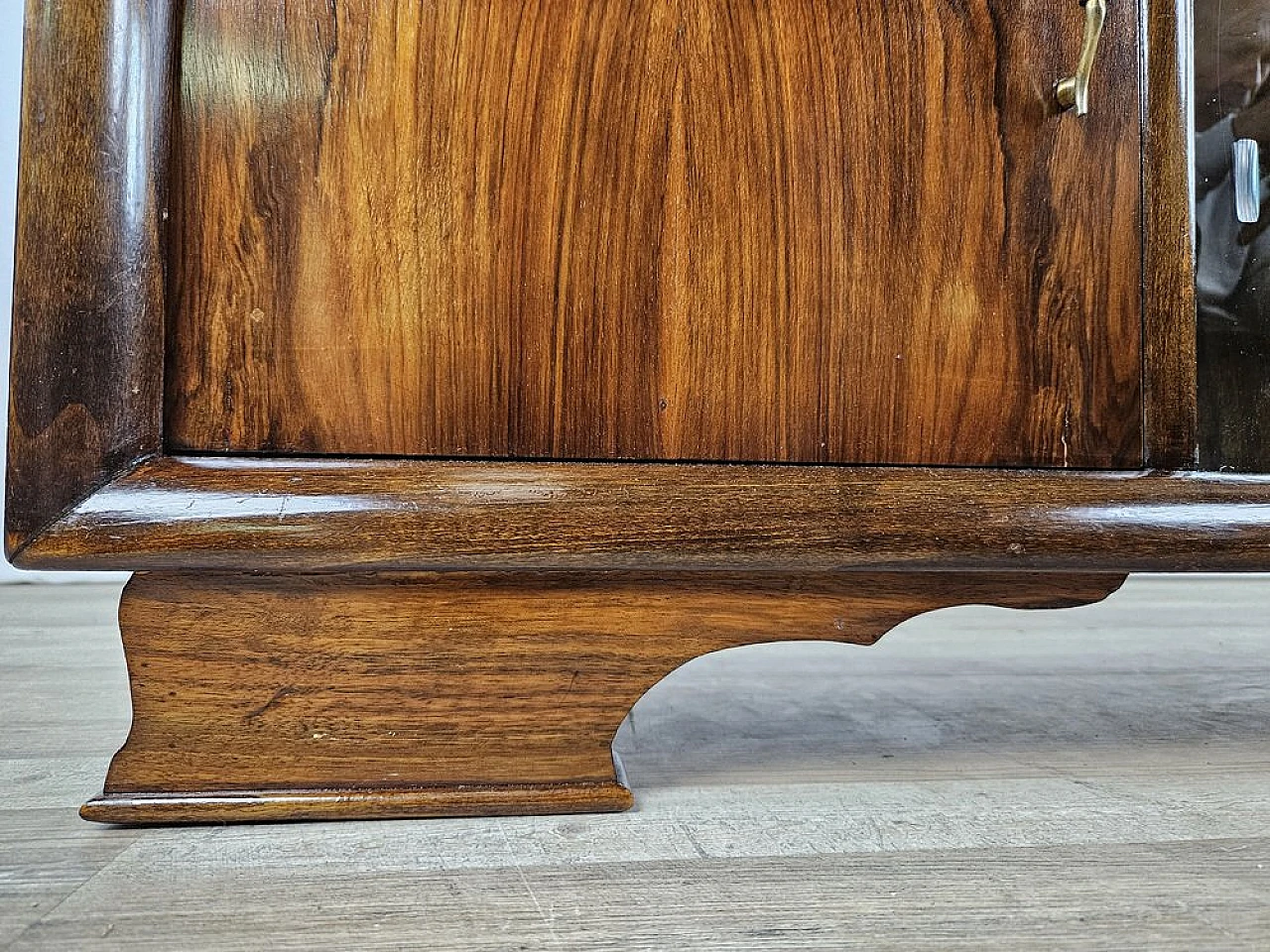 Art Deco dressing table in walnut with sliding glass, 1940s 22