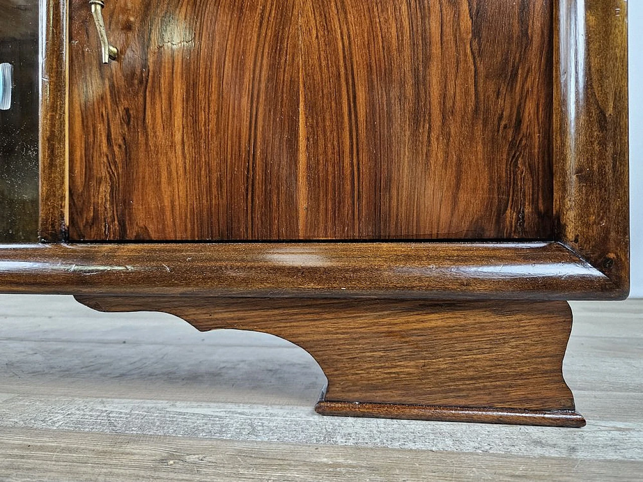 Art Deco dressing table in walnut with sliding glass, 1940s 24