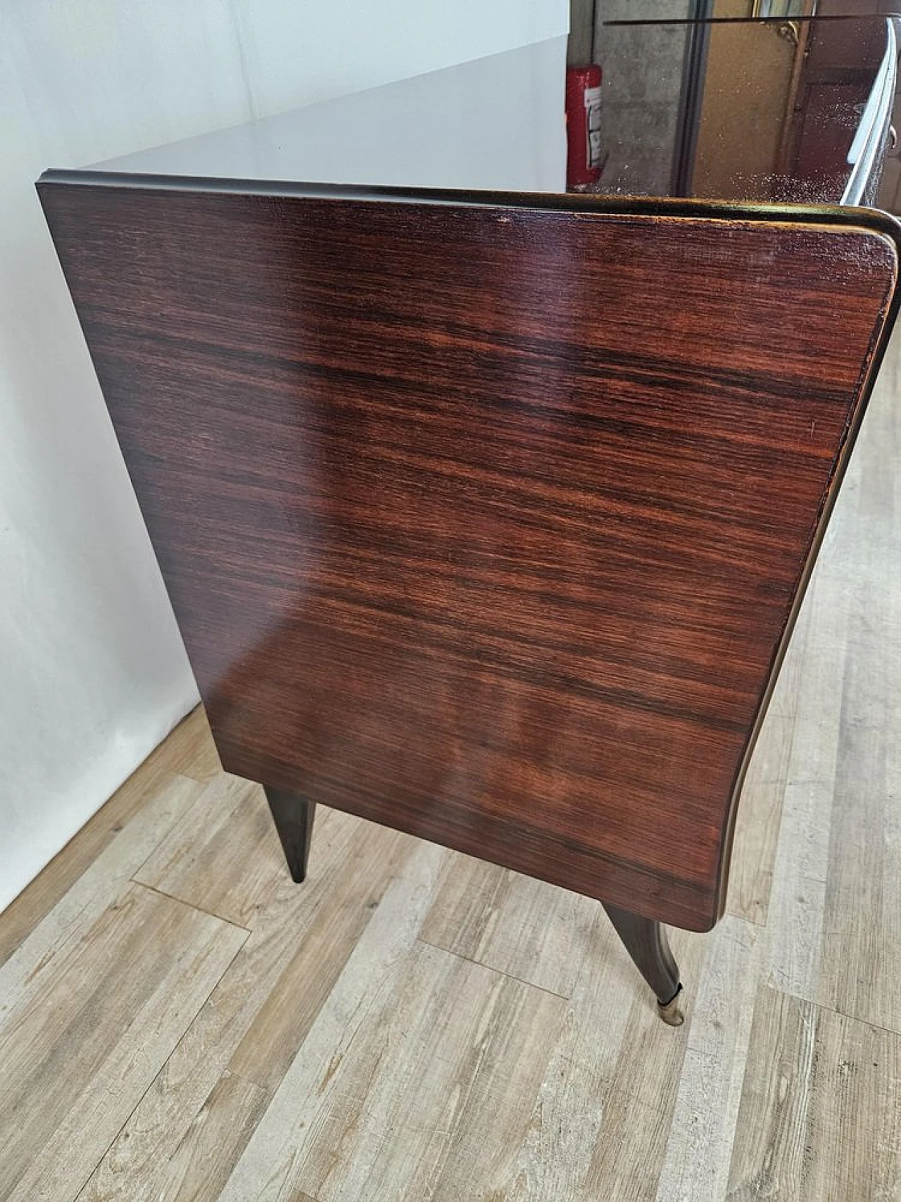 Chest of drawers in mahogany, 1950 8