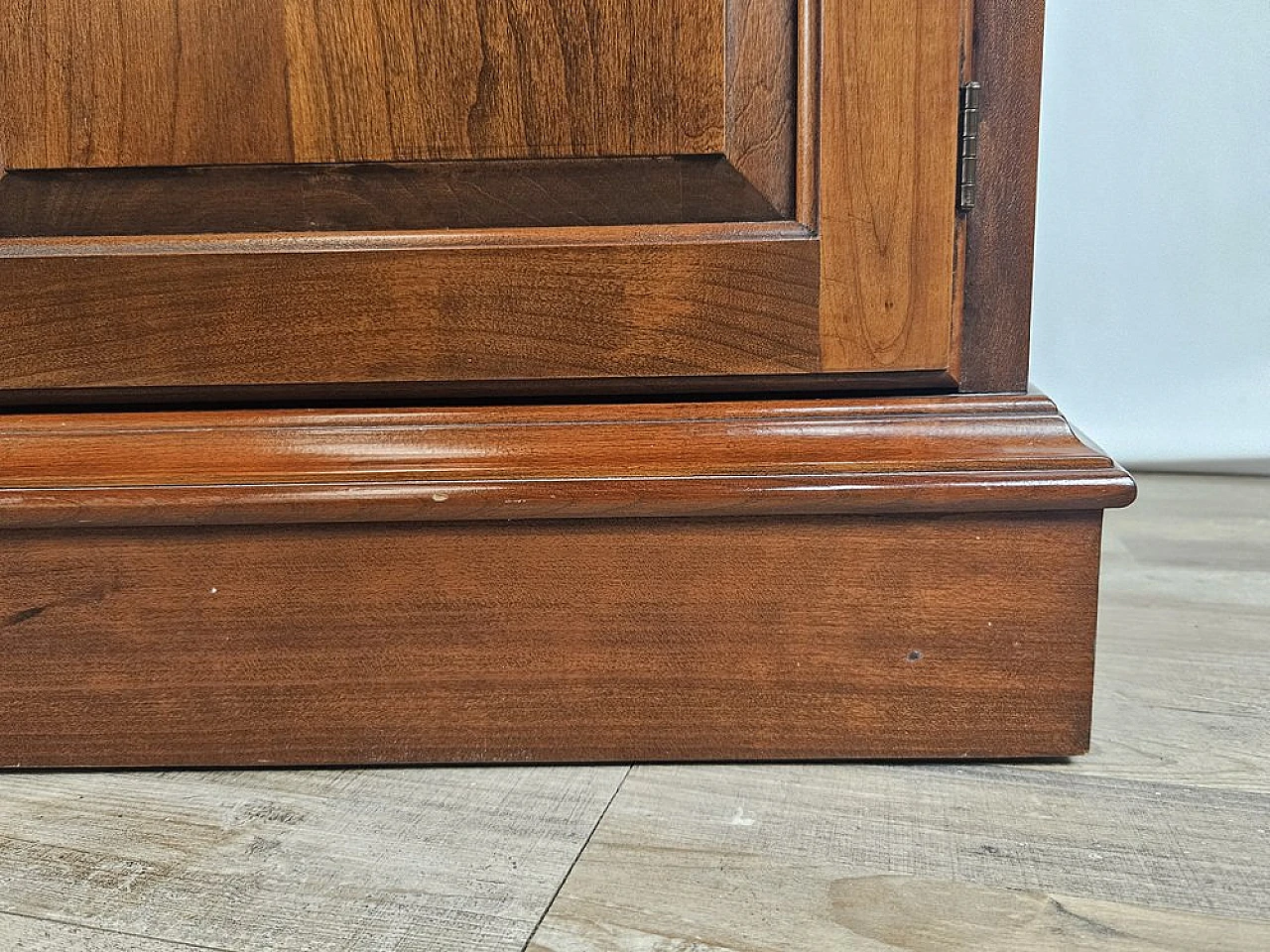 Hall sideboard in cherry wood by Fantoni, 1980s 26