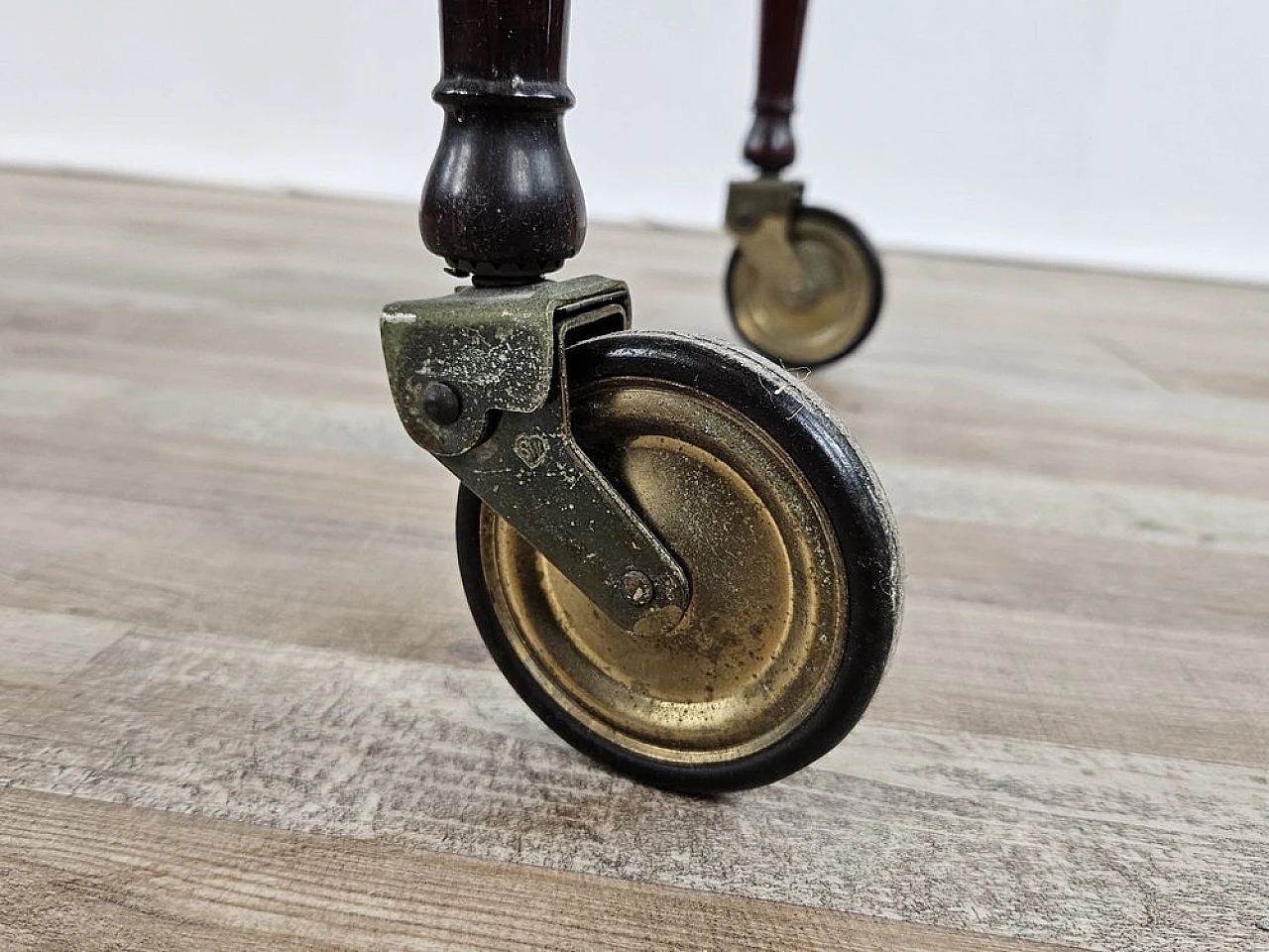 Bar trolley in briarwood, brass and glass, 1950s 21