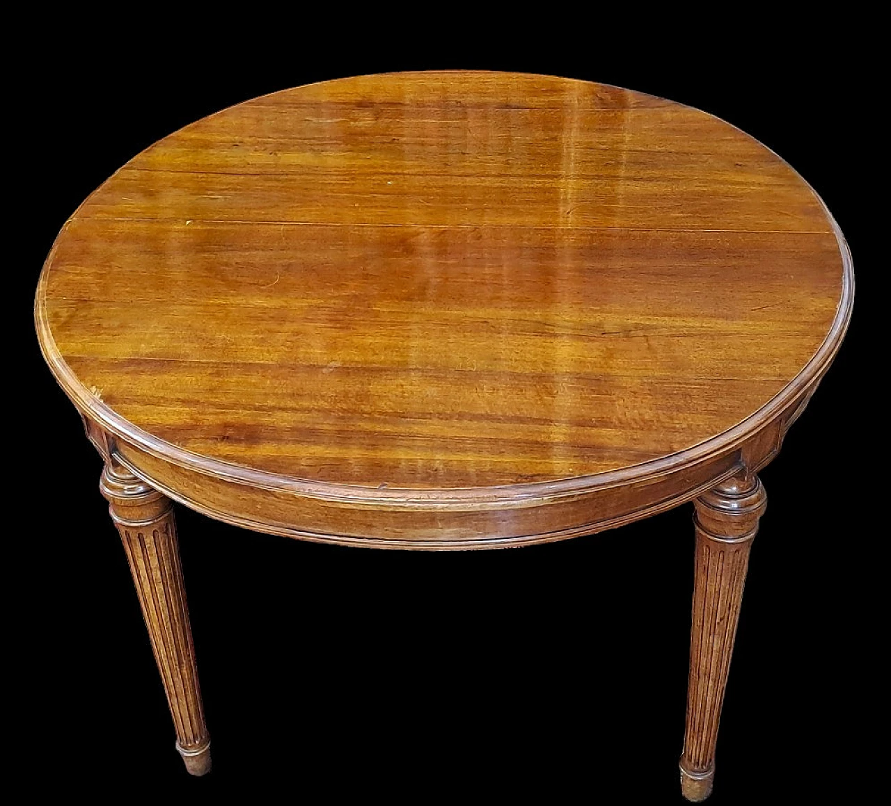 Round extendible French table in solid walnut, 19th century 3